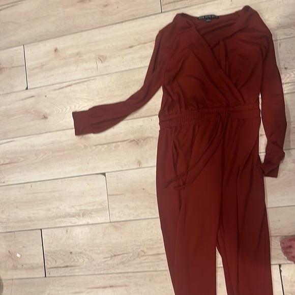 Jumpsuit.. - Picture 4 of 4